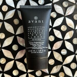 Avant “Deluxe Hyaluronic Acid Vivifying Face and Eye Night Cream”